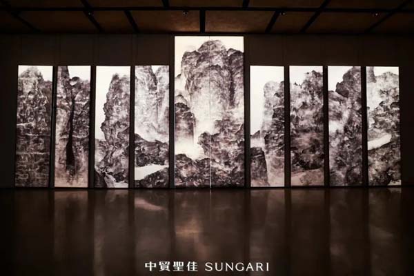 无尽泼洒，重构溪山——罗艳龙个展于北京圣佳艺术空间开幕