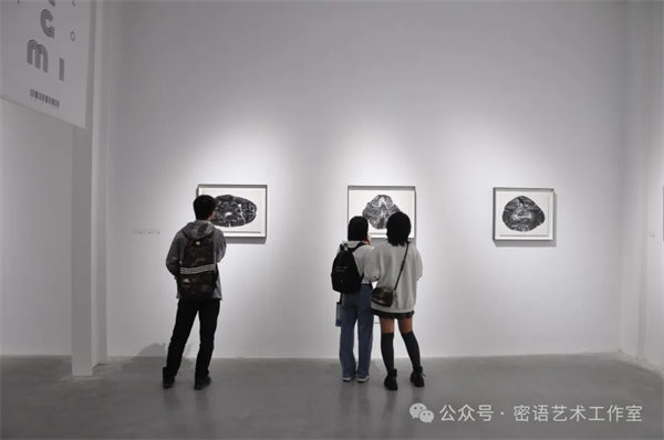 人民艺术 |  艺术家王密版画个展《秘·境》在宋里文创园区圆满开幕！