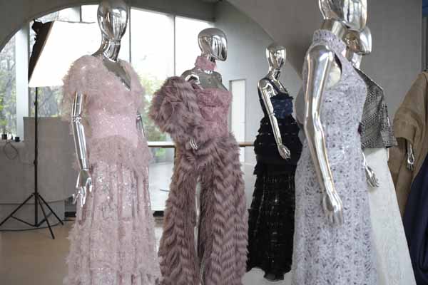 人民艺术 |  以材启艺，质感新生——“物料时尚：柯桥2026新趋势”主题展览、沙龙及时装秀圆满举办 